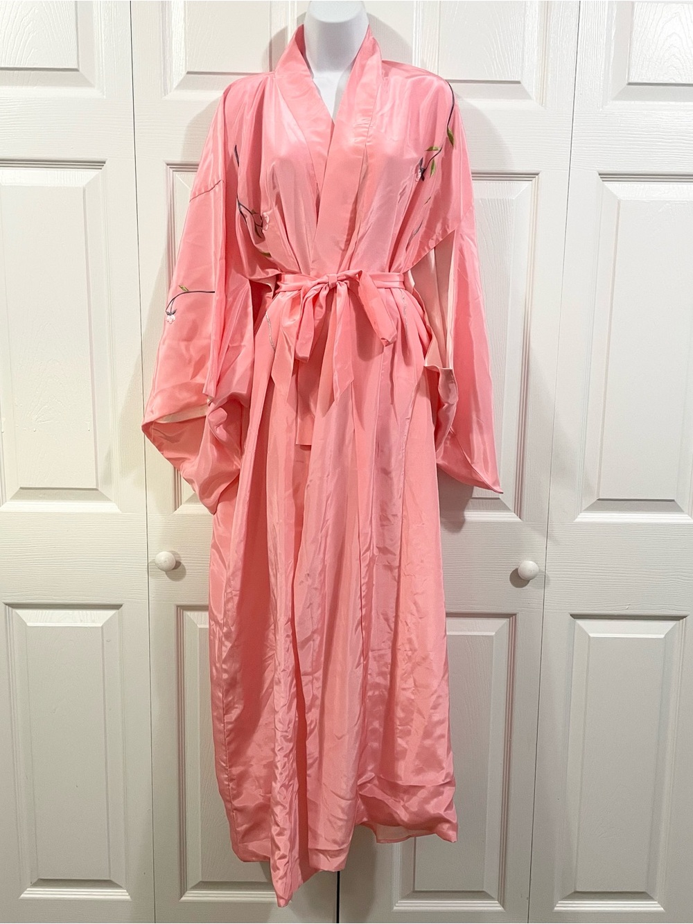 Vintage Full Length Pink Kimono Robe Embroidered Peacock OS